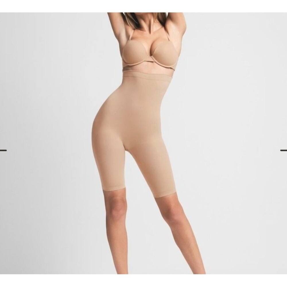 Skims Shapewear Womens 3X Clay High-Waisted Mid-thigh Short NWOT Butt Lifting